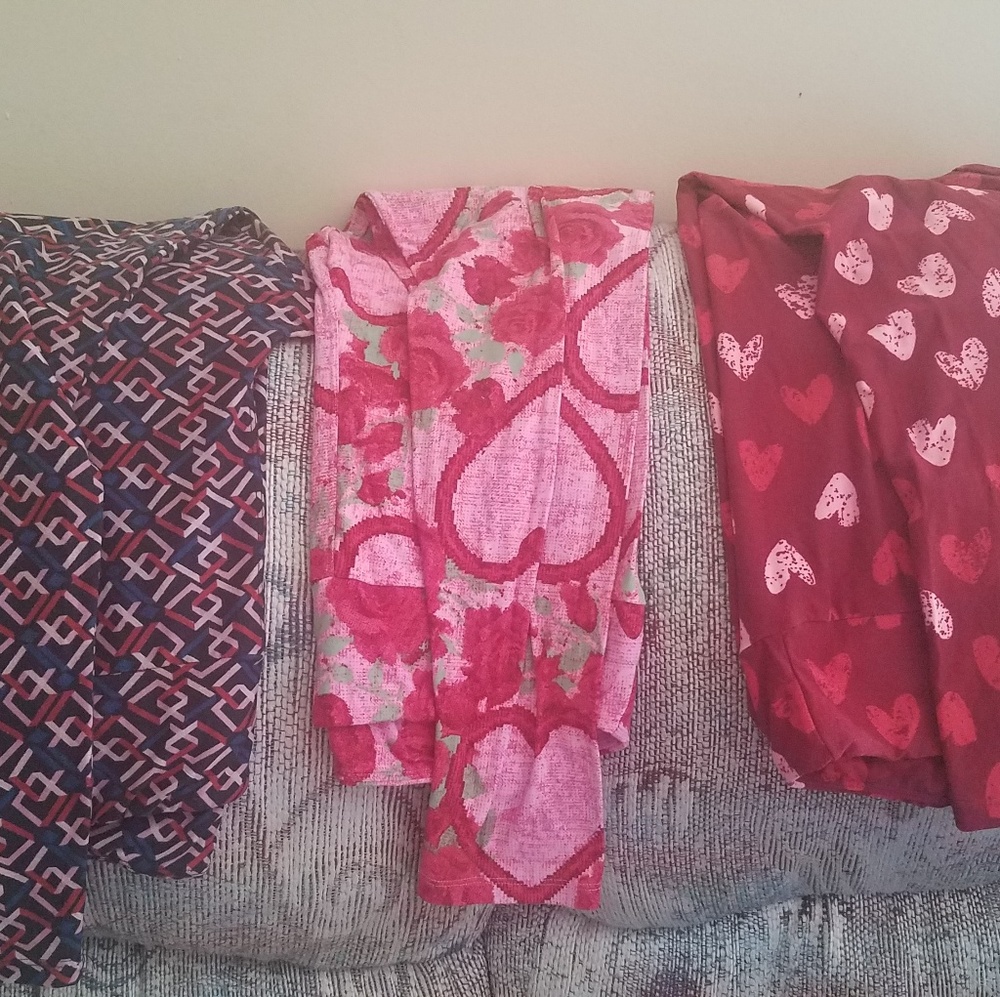3 pairs Lularoe Leggings